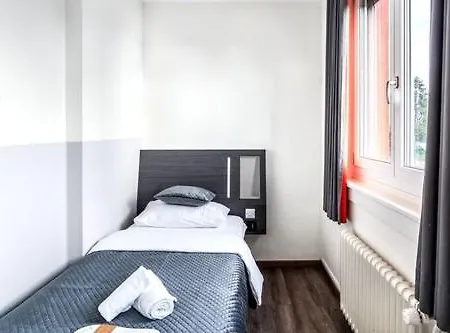 Ξενοδοχείο Delta - Self Check-in 2*