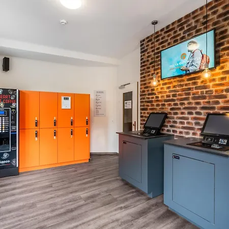 Hotel Delta - Self Check-in