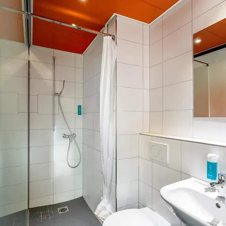 Hotel Delta - Self Check-in 2*