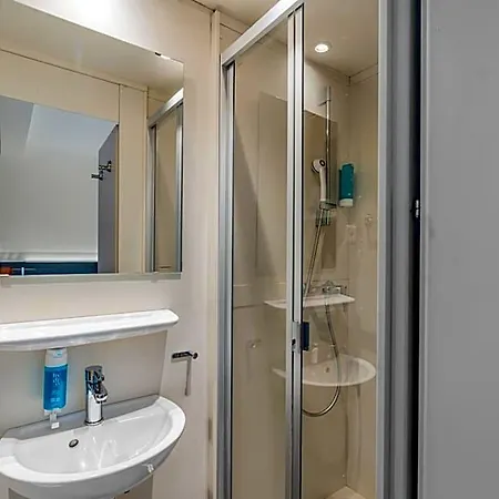 Delta - Self Check-in Hotel Zúrich