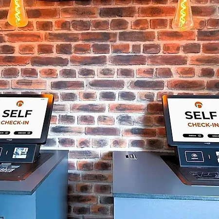 Delta - Self Check-in 2*