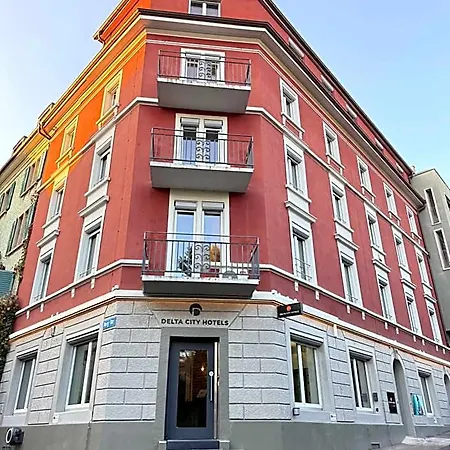 Hotel Delta - Self Check-in 2*