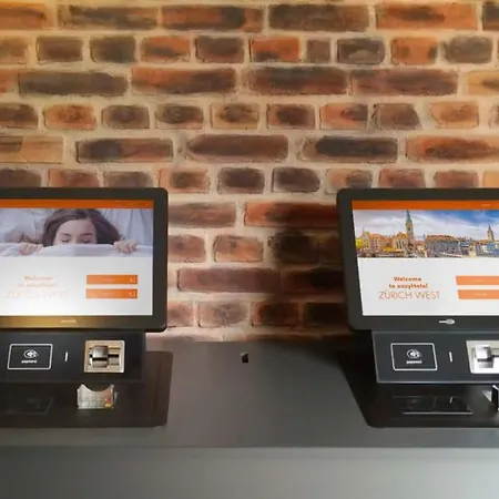 Hotel Easyhotel West 2*