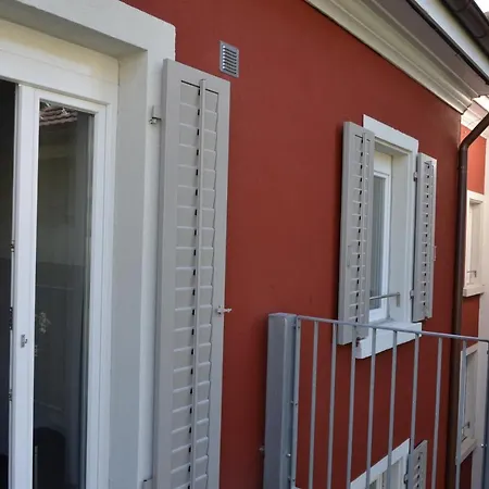 Hotel Easyhotel West 2*