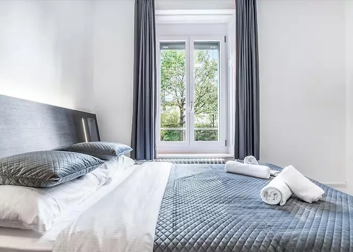 Delta - Self Check-in 2*