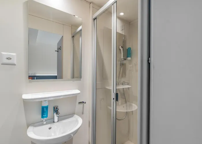 Delta - Self Check-in 2* Zurich